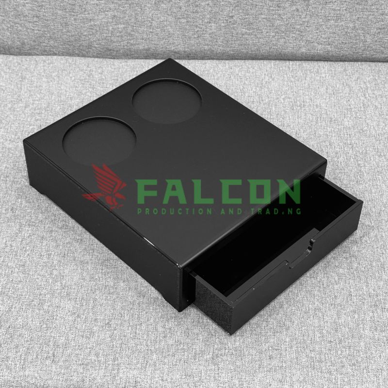 Màu sắc trang nhã tạo sự đồng bộ với đồ nội thất phòng ngủ và phòng tắm.