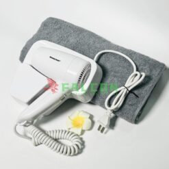 Vỏ máy sử dụng nhựa ABS bền chắc giúp chống nóng, chống ố và duy trì vẻ mới lâu dài.