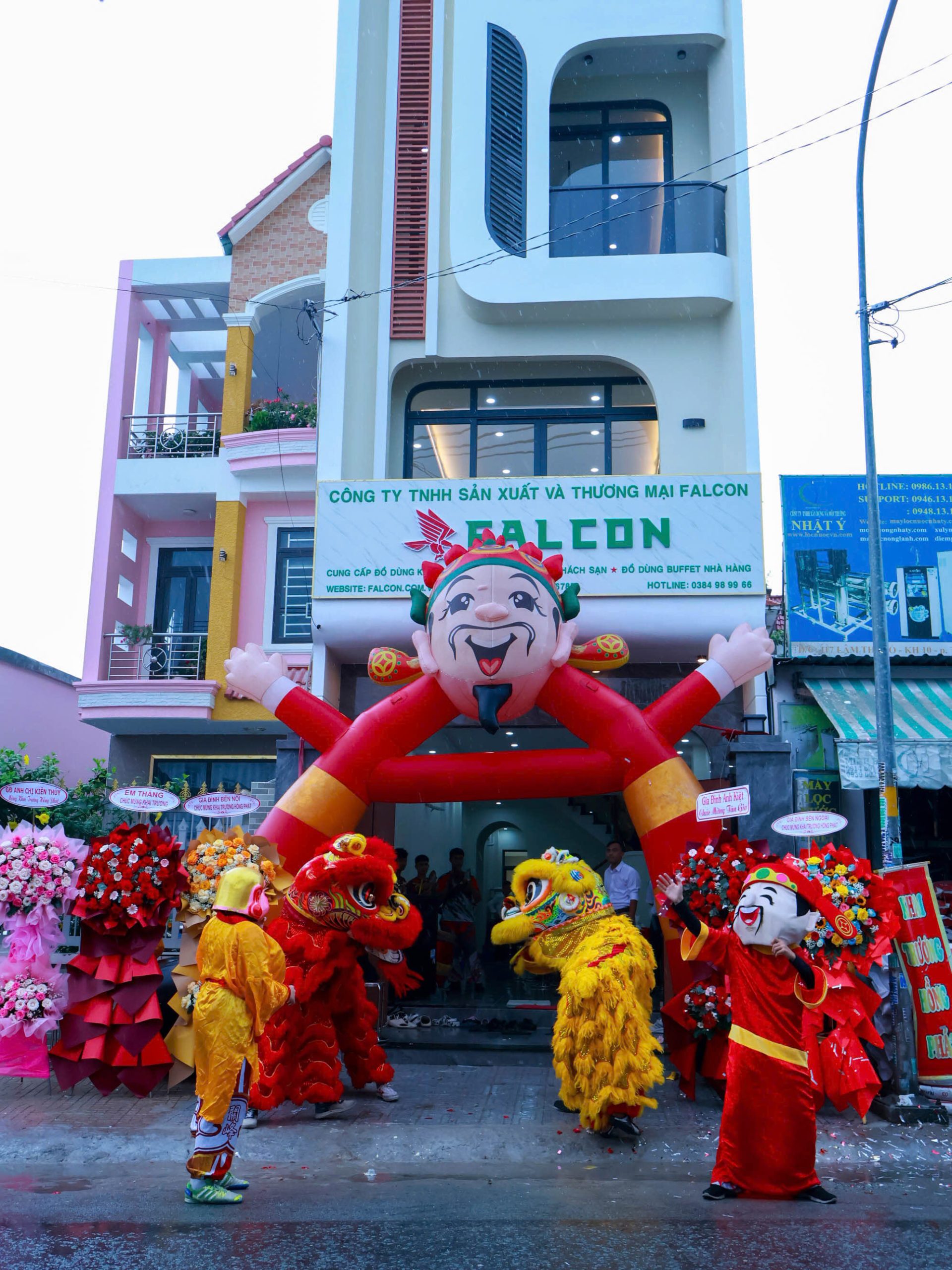 Falcon khai trương chi nhánh HCM