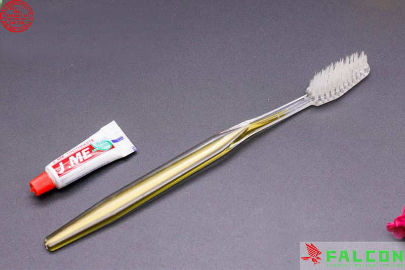 Bàn chải đánh răng BC 04