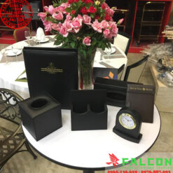 Thiết kế tối giản nhưng sang trọng khiến sản phẩm phù hợp với cả phong cách hiện đại và cổ điển.