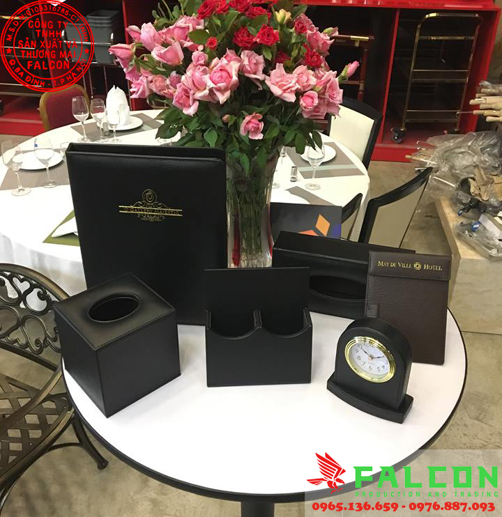 Thiết kế tối giản nhưng sang trọng khiến sản phẩm phù hợp với cả phong cách hiện đại và cổ điển.