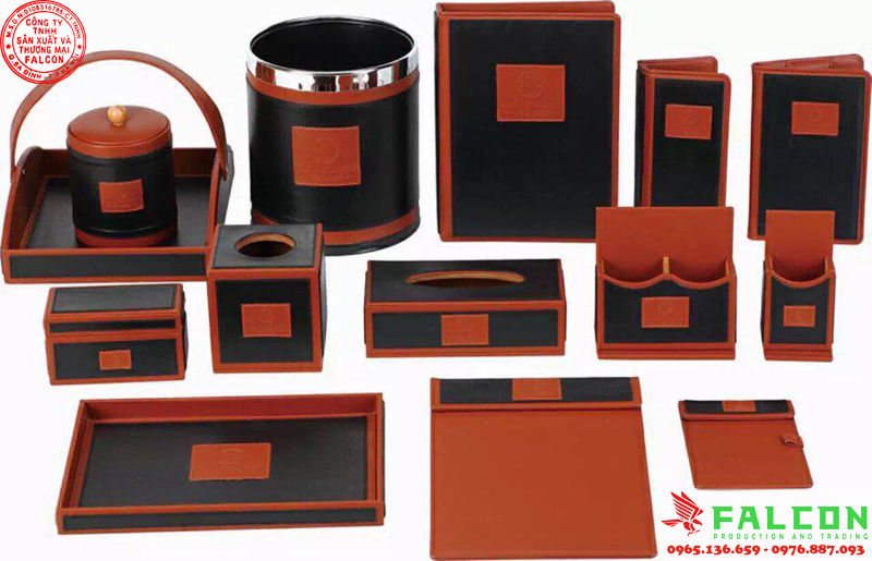 Phụ kiện bằng da tạo cảm giác sang trọng khi khách sử dụng.