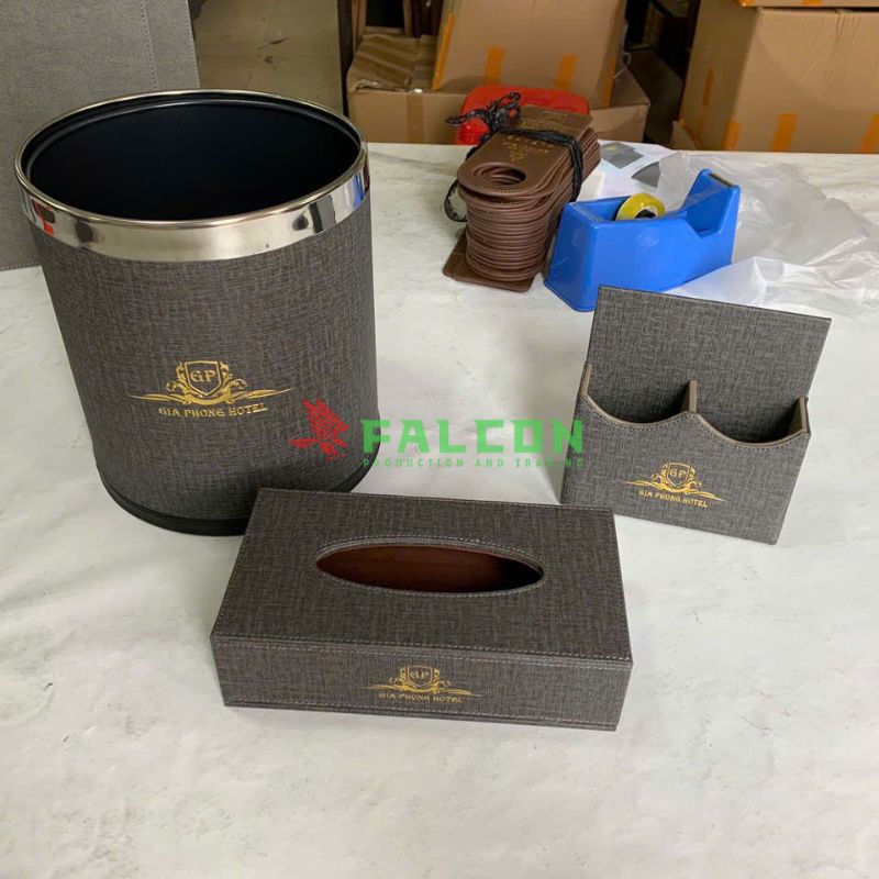 Chất liệu da cao cấp giúp sản phẩm mềm mại, chắc chắn và bền đẹp theo thời gian.