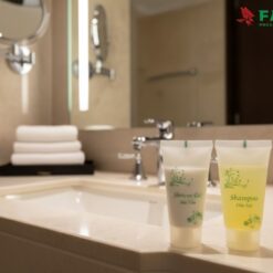 Tuýp dầu gội sữa tắm được ưa chuộng tại Falcon