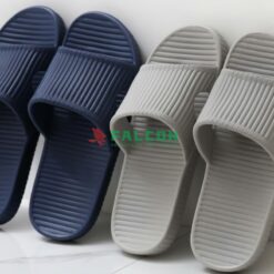 Dép nhựa dùng nhiều lần mang lại sự tiện lợi và tiết kiệm chi phí cho khách sạn trong việc duy trì vệ sinh và dịch vụ.