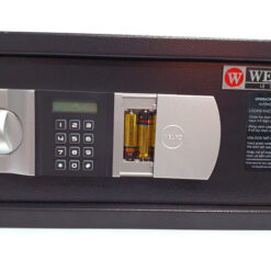 Cửa két sử dụng thép dày, tăng cường khả năng chống đột nhập.