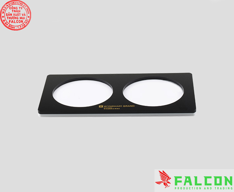 Bộ đồ dùng resin Wyndham Grand - Ảnh 2