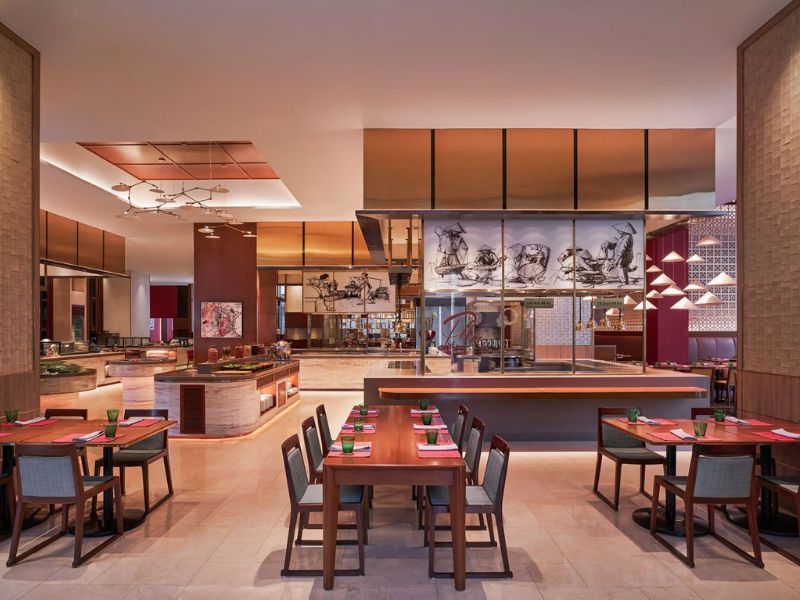 Saigon Café được nhiều thực khách yêu thích khi ăn buffet hải sản.